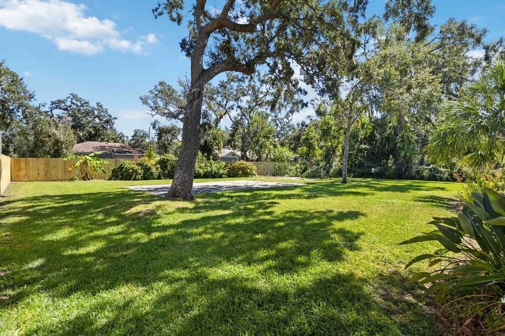 5206 Woodlawn Circle E, Palmetto, FL 34221 Photo