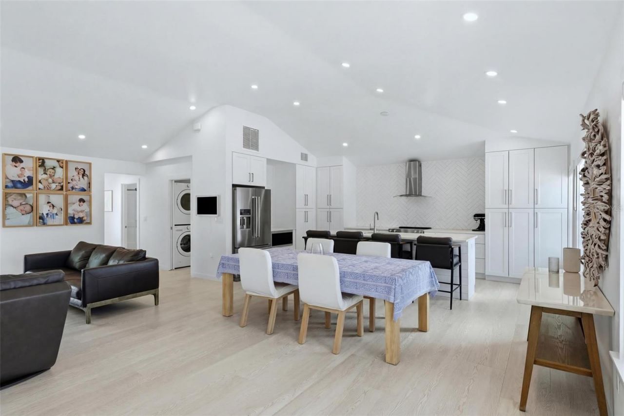 2473 Ringling Boulevard, Sarasota, FL 34237 Photo