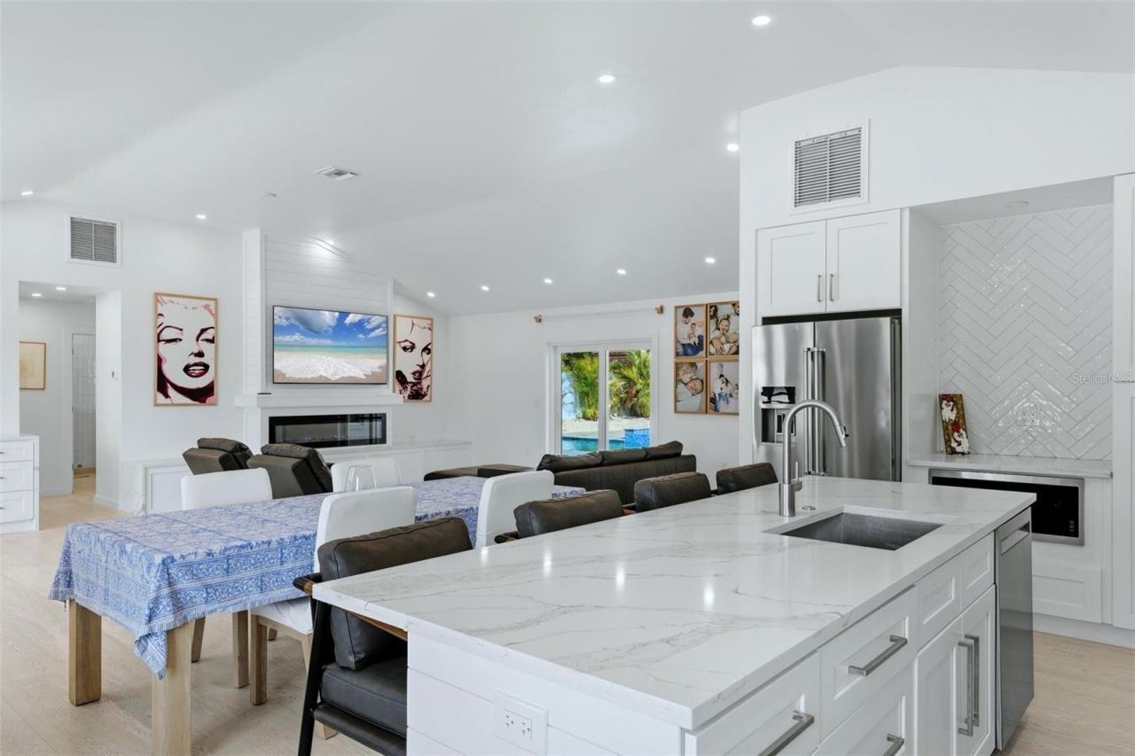 2473 Ringling Boulevard, Sarasota, FL 34237 Photo