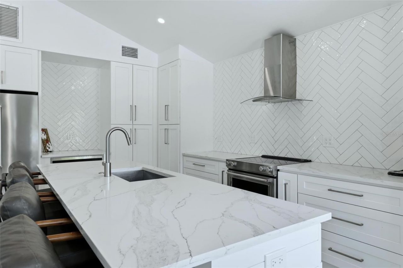 2473 Ringling Boulevard, Sarasota, FL 34237 Photo