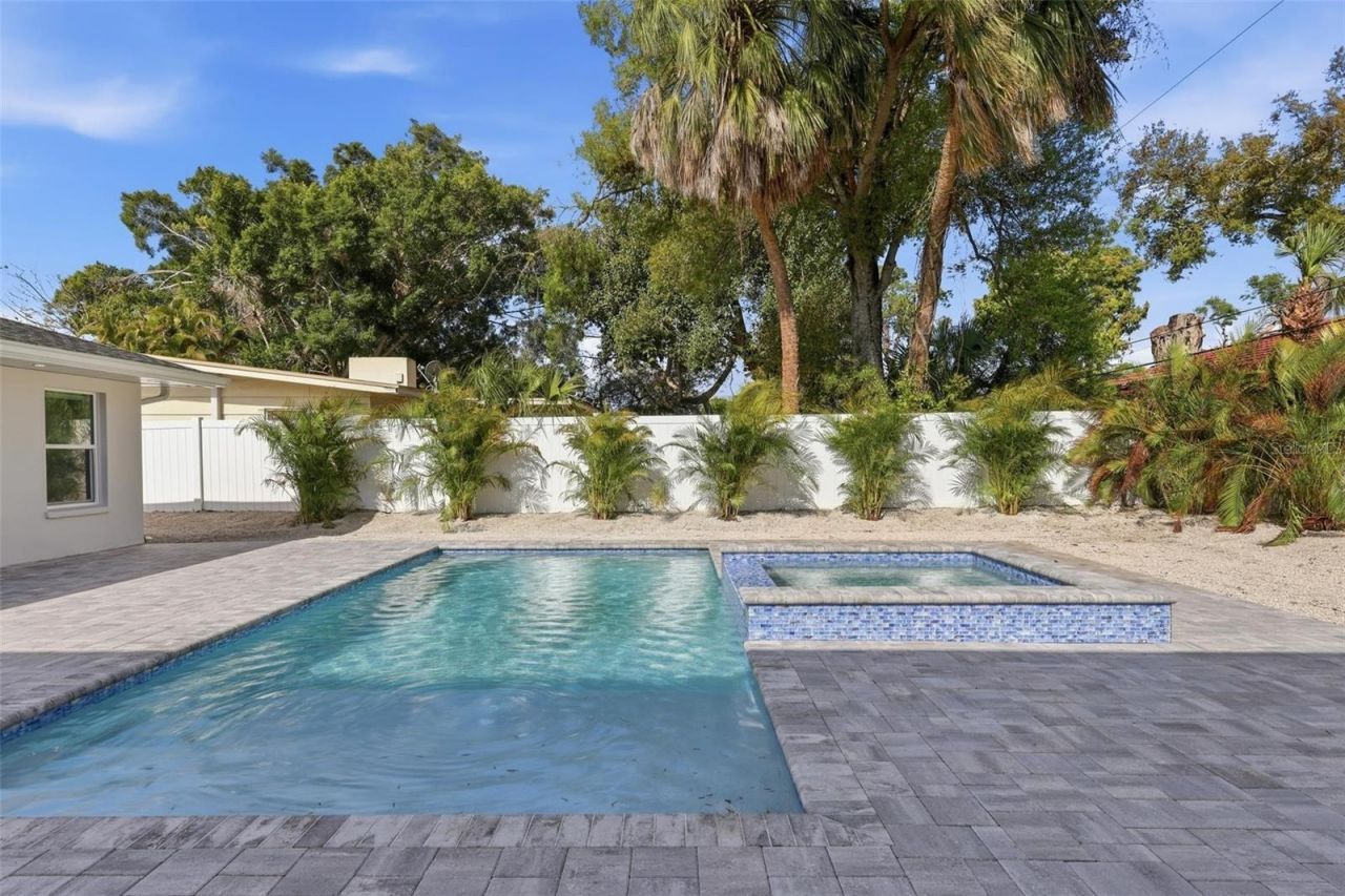 2473 Ringling Boulevard, Sarasota, FL 34237 Photo