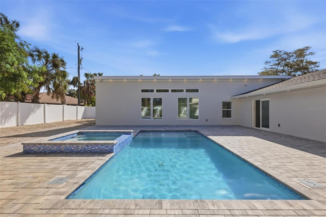 2473 Ringling Boulevard, Sarasota, FL 34237 Photo