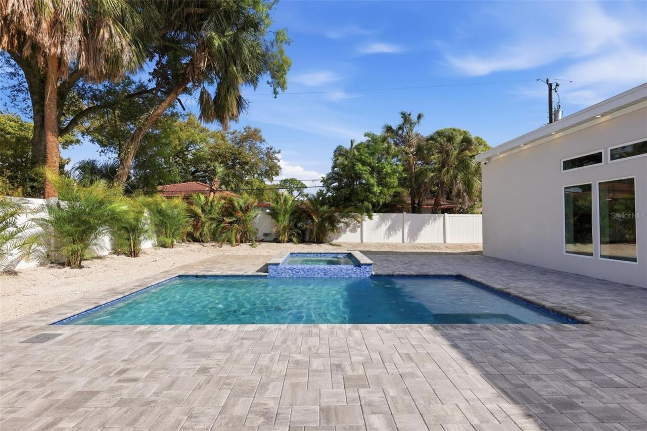 2473 Ringling Boulevard, Sarasota, FL 34237 Photo