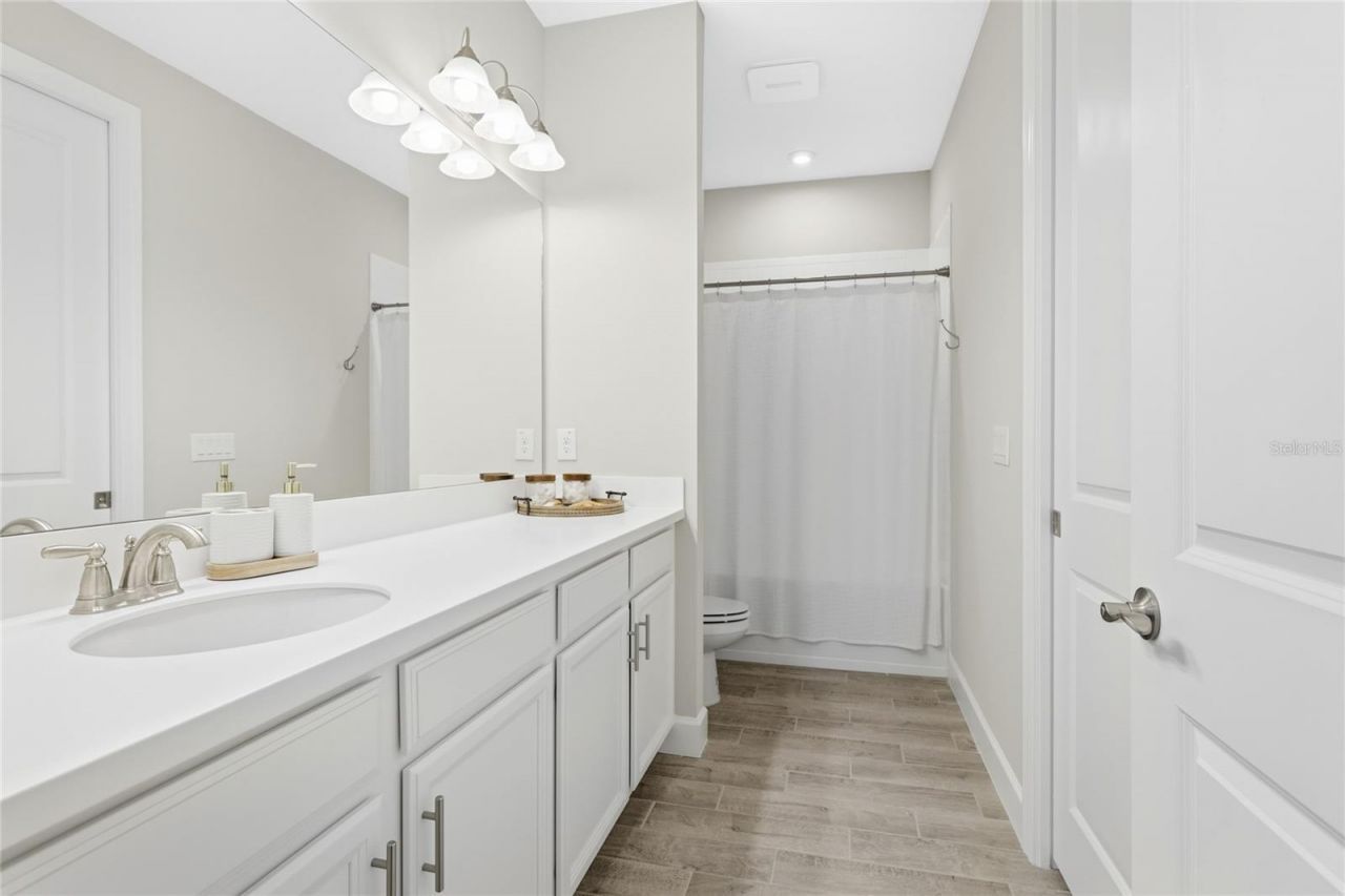 10414 Inglenook Terrace, Palmetto, FL 34221 Photo