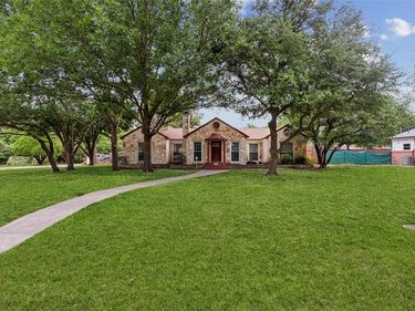 1402 Corto Drive, Dallas, TX 75218