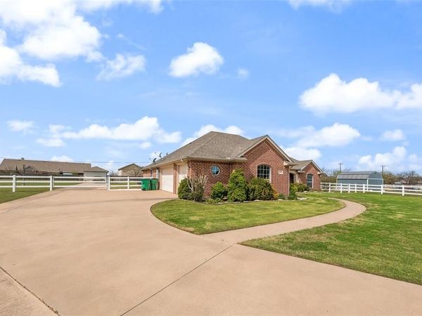 14001 Oak Bark Drive, Haslet, TX 76052