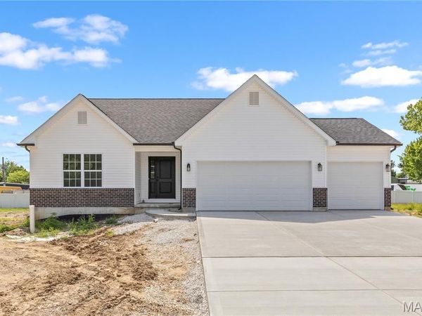 41 Millwell Drive, Maryland Heights, MO 63043
