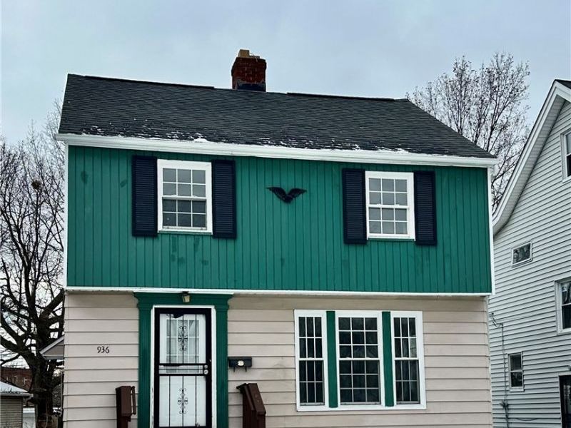 936 Vineshire Road, Cleveland Heights, OH 44121 Photo 1