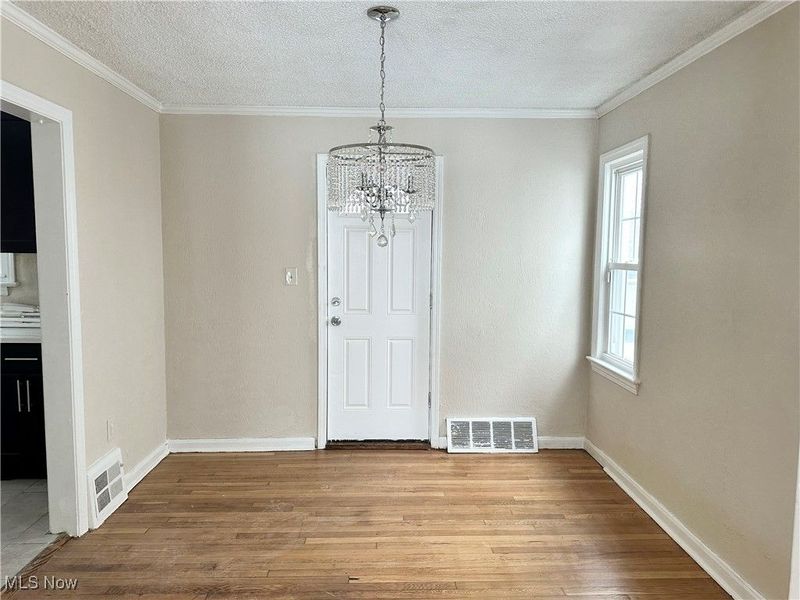 936 Vineshire Road, Cleveland Heights, OH 44121 Photo 5