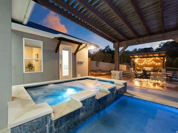 223 Oak Shores, Canyon Lake, TX 78133