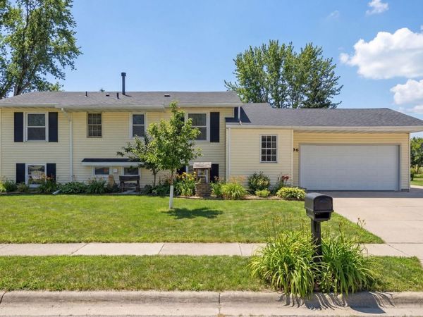 196 150th Street W, Apple Valley, MN 55124