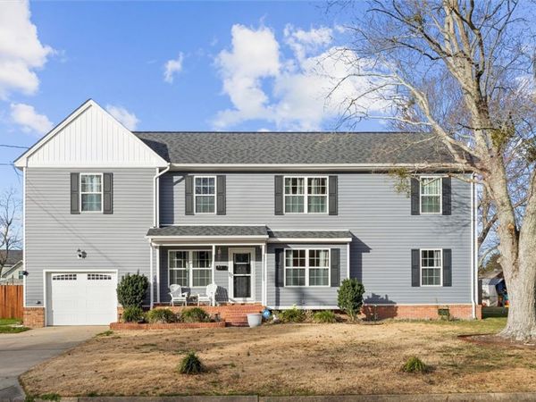 5 Rexford Drive, Newport News, VA 23608