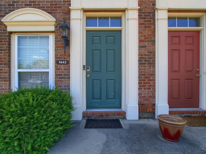 1443 Laurel Park Drive, Cincinnati, OH 45214 Photo 4