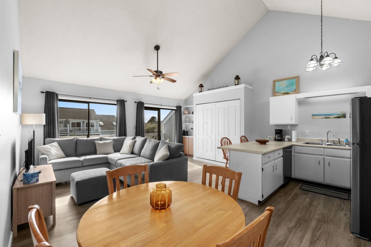 3700 Golf Colony Lane Photo 7