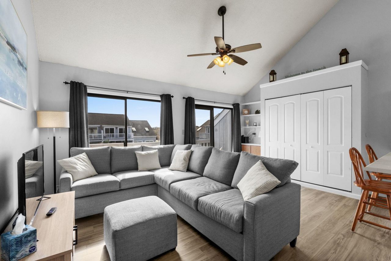 3700 Golf Colony Lane Photo 9