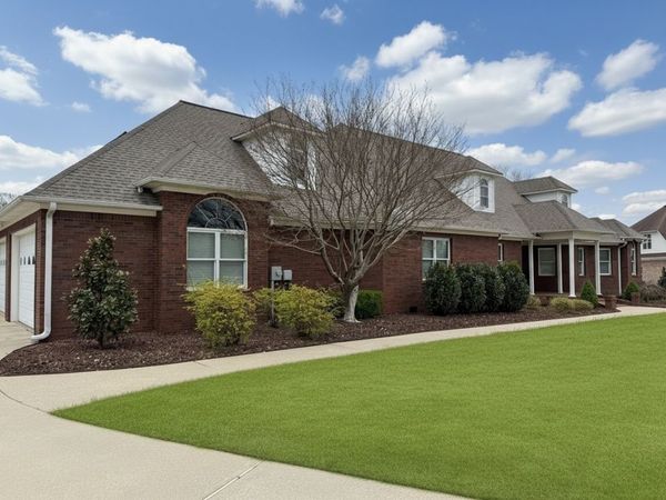 2170 Fairway Dr, Dyersburg, TN 38024