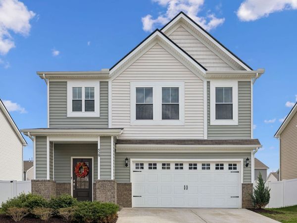 529 Torrey Pines Ln, Lebanon, TN 37087