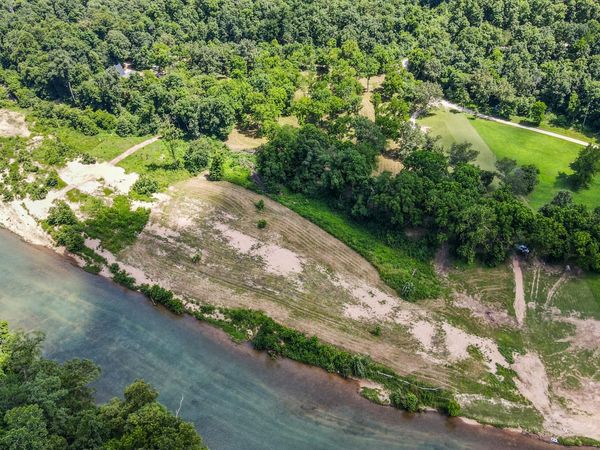 000 Blue Ribbon Landing, Unit Lot 12, Pottersville, MO 65790