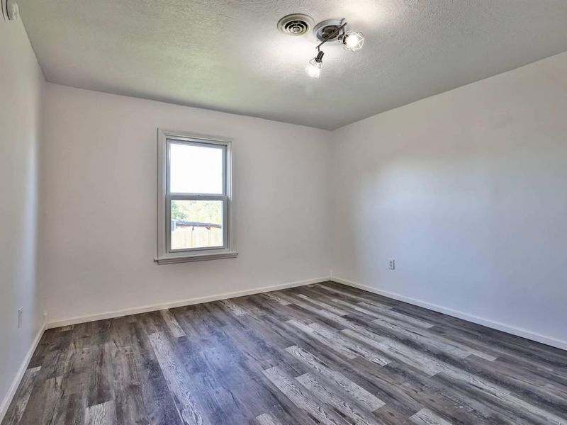 313 Stephens Drive, Falmouth, KY 41040 Photo 13