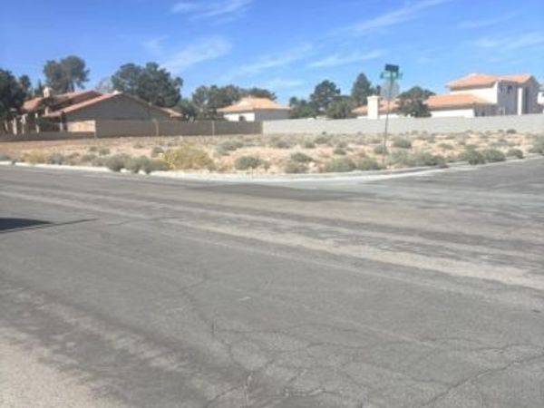 3845 S Pioneer Avenue , Las Vegas, NV 89107