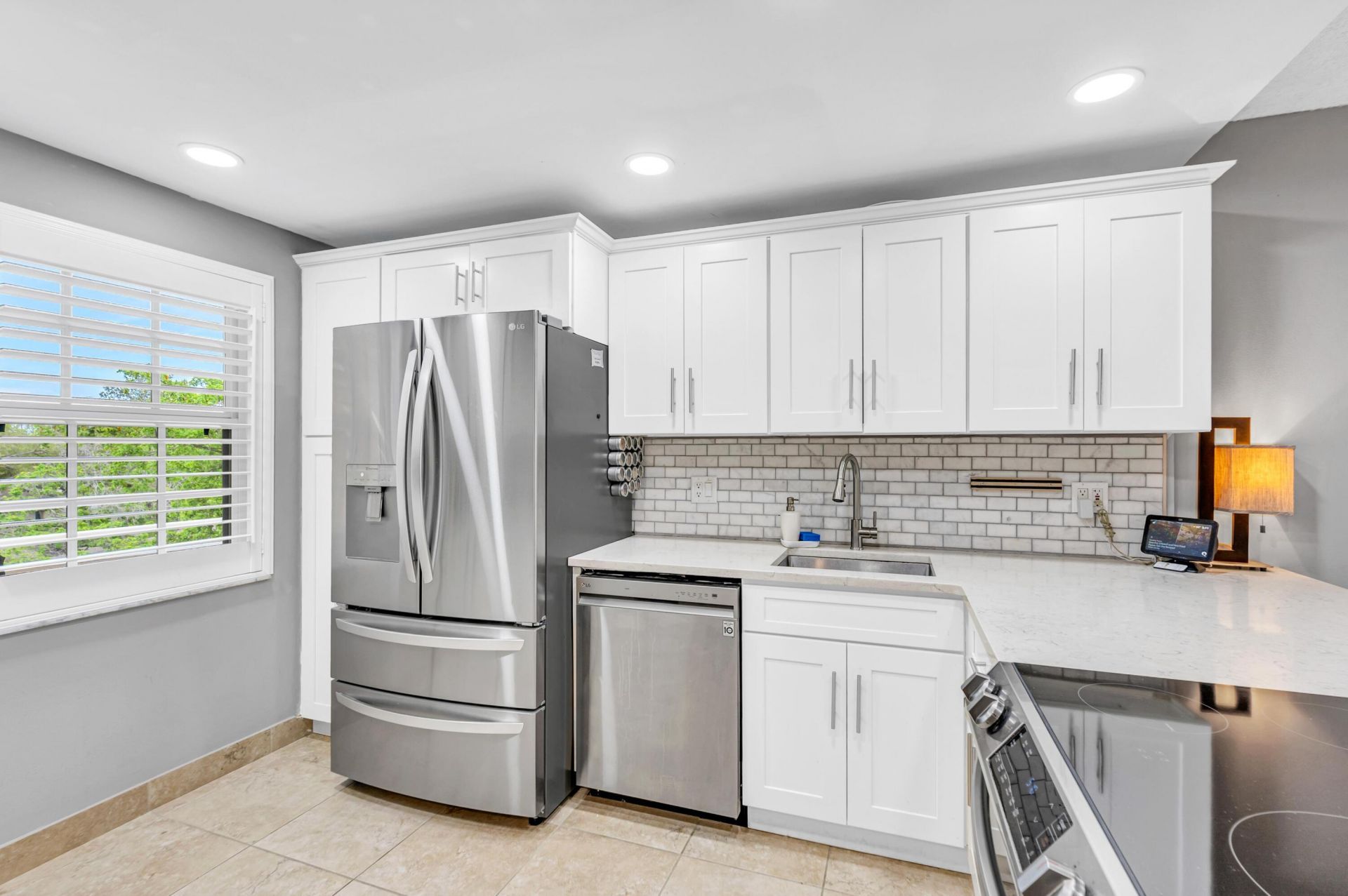 3970 Oaks Clubhouse Drive, Unit 401, Pompano Beach, FL 33069 Photo