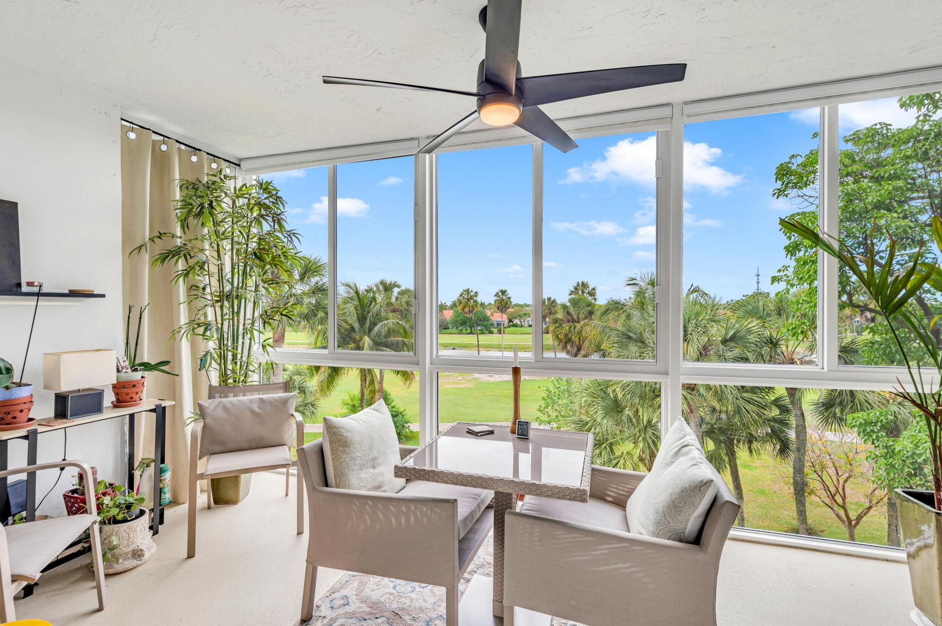 3970 Oaks Clubhouse Drive, Unit 401, Pompano Beach, FL 33069 Photo