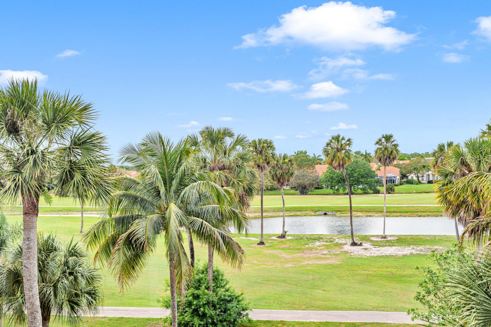 3970 Oaks Clubhouse Drive, Unit 401, Pompano Beach, FL 33069 Photo