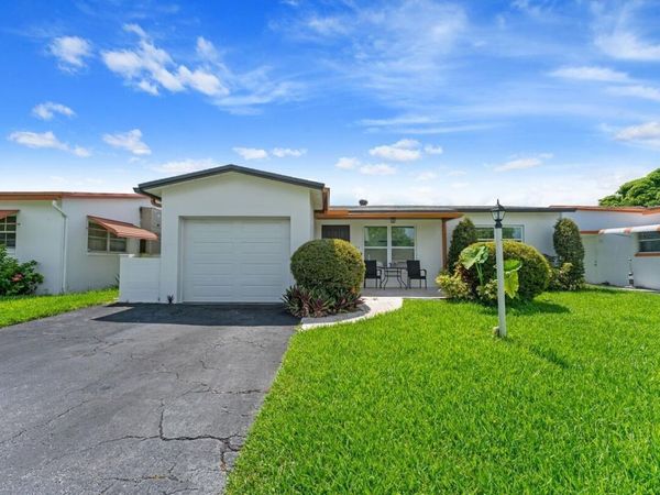 4184 NW 52nd Avenue, Lauderdale Lakes, FL 33319
