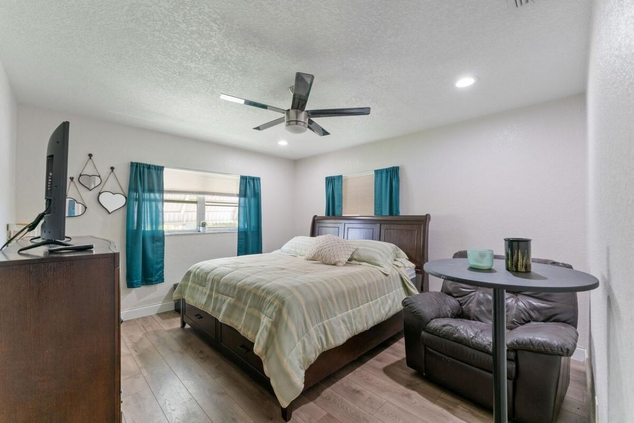 4184 NW 52nd Avenue, Lauderdale Lakes, FL 33319 Photo