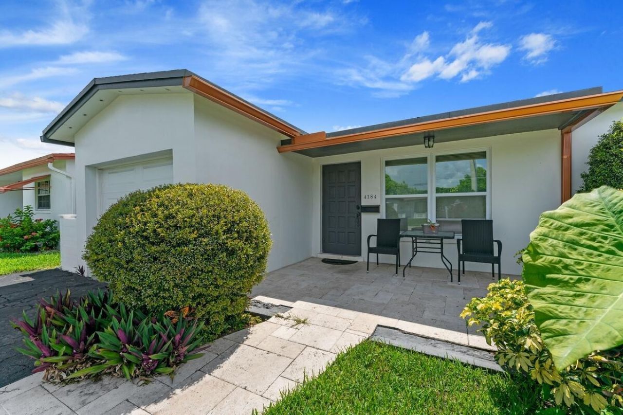 4184 NW 52nd Avenue, Lauderdale Lakes, FL 33319 Photo