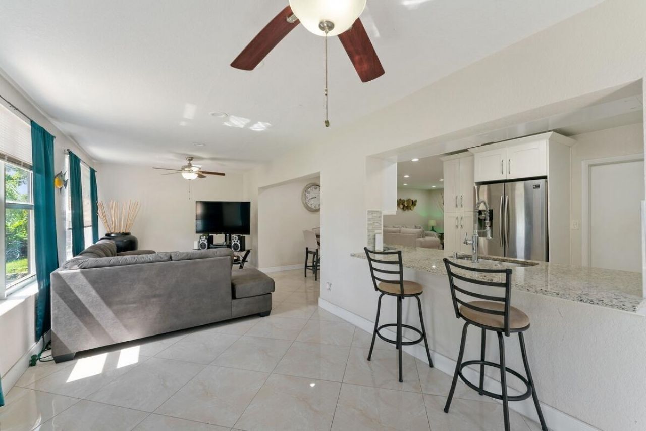 4184 NW 52nd Avenue, Lauderdale Lakes, FL 33319 Photo