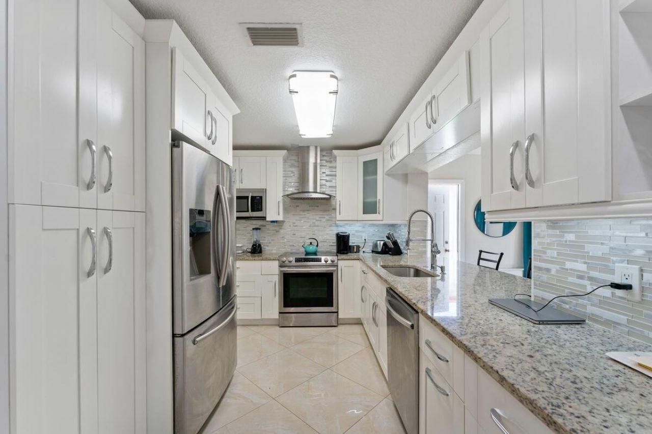 4184 NW 52nd Avenue, Lauderdale Lakes, FL 33319 Photo