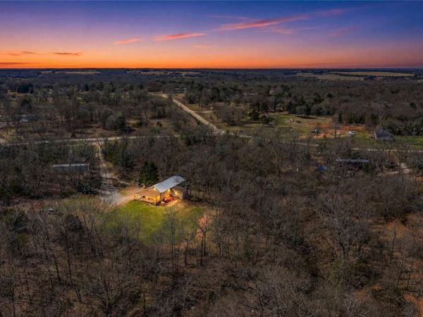 106394 S Parkwood Court, Prague, OK 74864