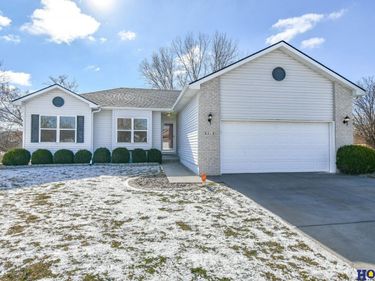 2218 N 82nd Street , Lincoln, NE 68505