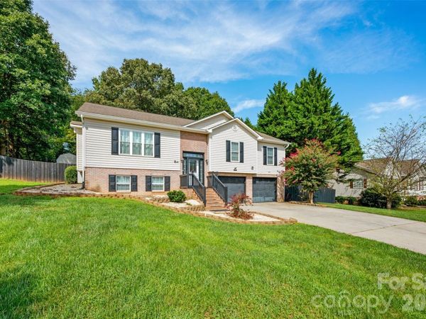 107 Cliffwood Drive, Hudson, NC 28638