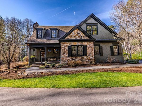 414 Trails End, Bryson City, NC 28713