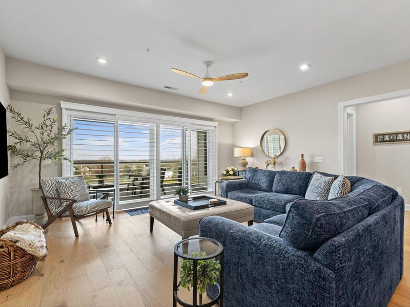 5211 Highpointe Lakes Drive , Unit 7402, Westerville, OH 43081 Photo 13