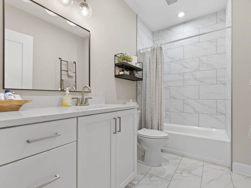 5211 Highpointe Lakes Drive , Unit 7402, Westerville, OH 43081 Photo 28