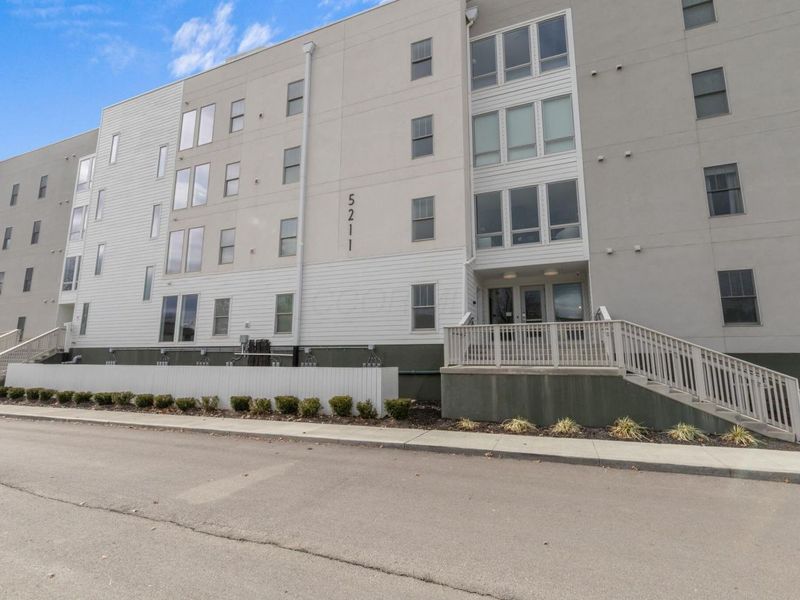 5211 Highpointe Lakes Drive , Unit 7402, Westerville, OH 43081 Photo 32