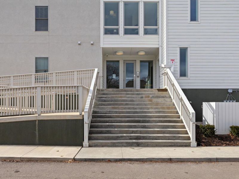 5211 Highpointe Lakes Drive , Unit 7402, Westerville, OH 43081 Photo 33