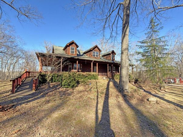 1520 Mountain View Road, Locust Grove, AR 72550