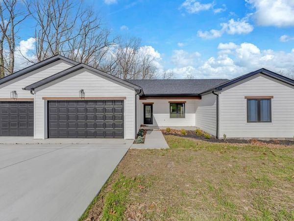 111 Withrow Drive, DANIELS, WV 25832