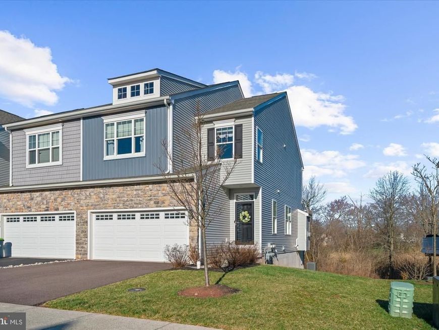 312 Ridgewood Drive, Royersford, PA 19468 Main Photo