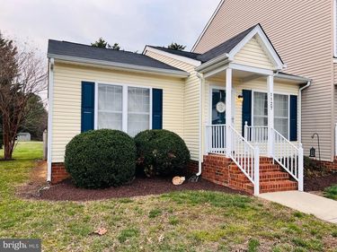 1127 SETTLERS LANDING DRIVE, Unit 47, TAPPAHANNOCK, VA 22560