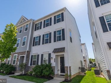 10 MANCHESTER DRIVE , HATBORO, PA 19040