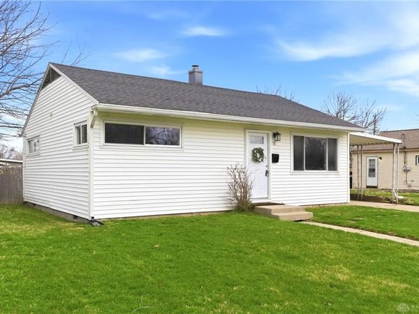 15 N Diana Lane, Fairborn, OH 45324
