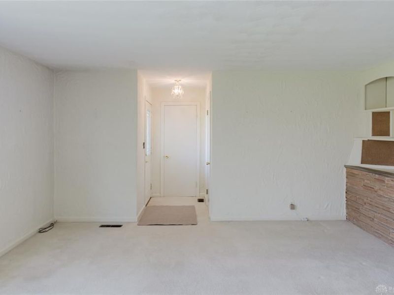 4390 Overland Trail, Kettering, OH 45429 Photo 3