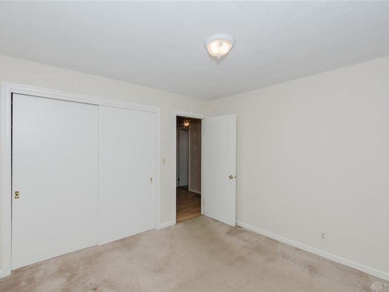 4390 Overland Trail, Kettering, OH 45429 Photo 33