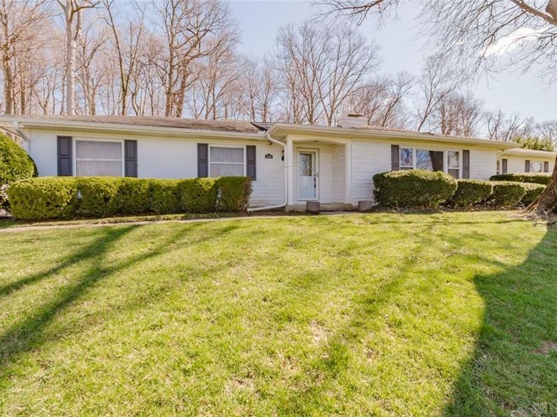 4390 Overland Trail, Kettering, OH 45429 Photo 42