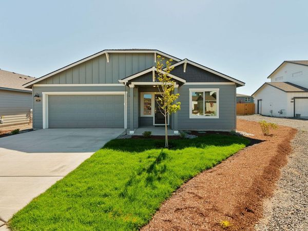 4124 SW Pumice Avenue, Unit 75, Redmond, OR 97756